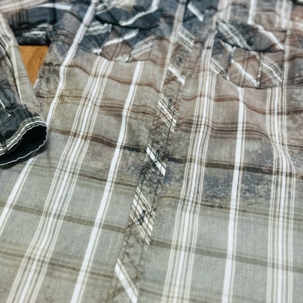 Distressed Shirt - Picture 3 of 14